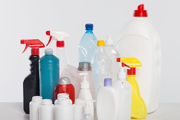 イメージ:様々な洗剤を使い分け